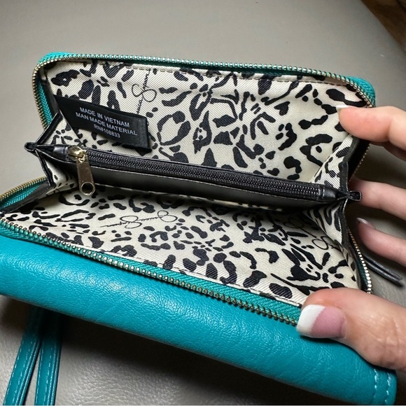 Brand New Jessica Simpson Zippered Wallet Wristlet in Teal Blue - Picture 9 of 10